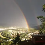 Nyaraló De Revirand *
